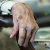 Les « plus que centenaires » de plus en plus nombreux en France 
